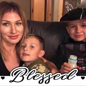 Meet your Posher, Regan